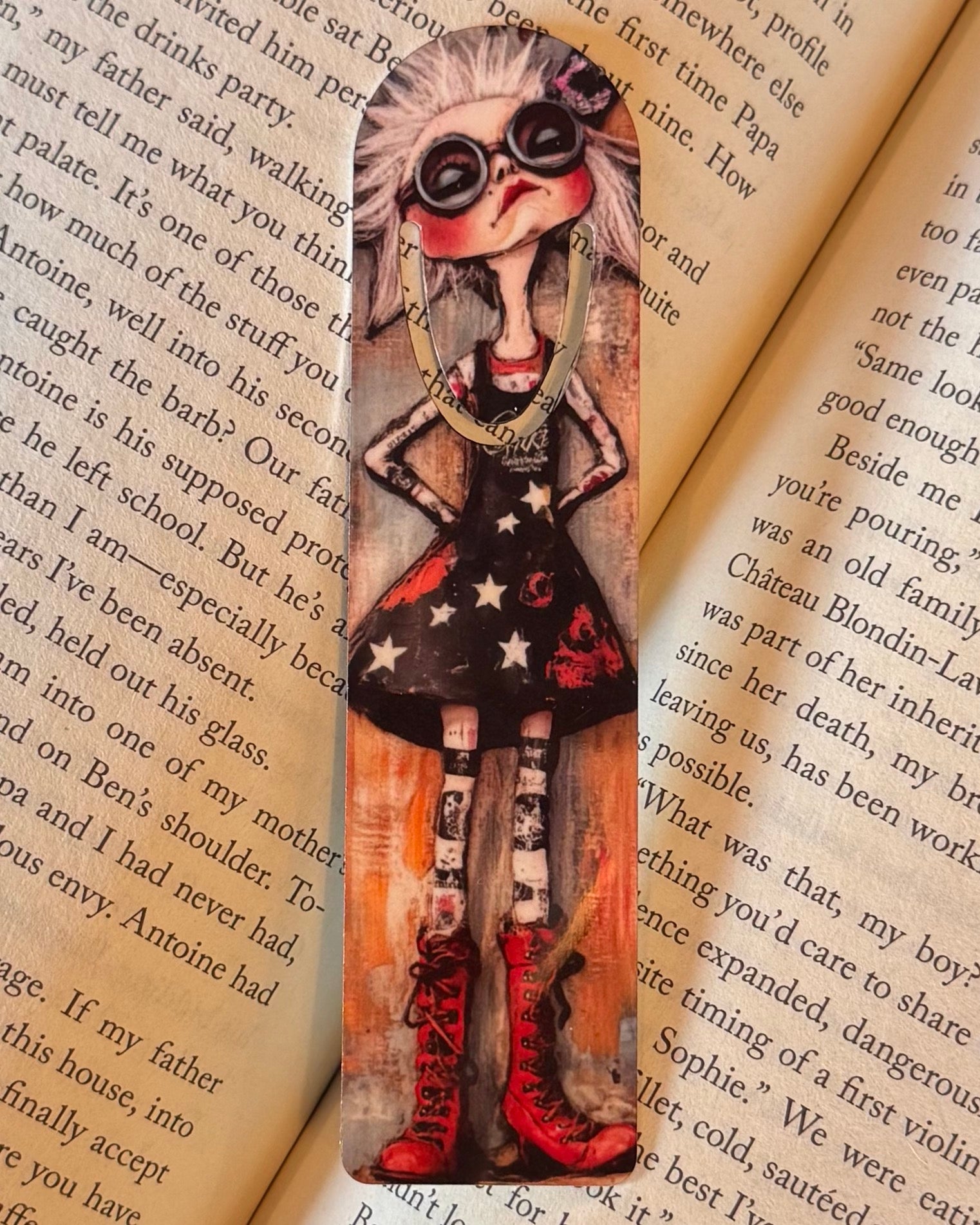 Starry Diva Bookmark - Aluminum Printed Page Holder, Unique Reading Gift Idea